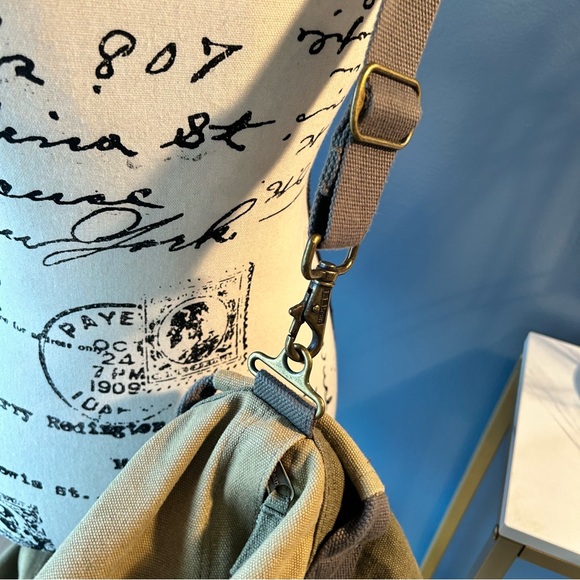 LL Bean Waxed Canvas Duffle bag - Picture 14 of 16